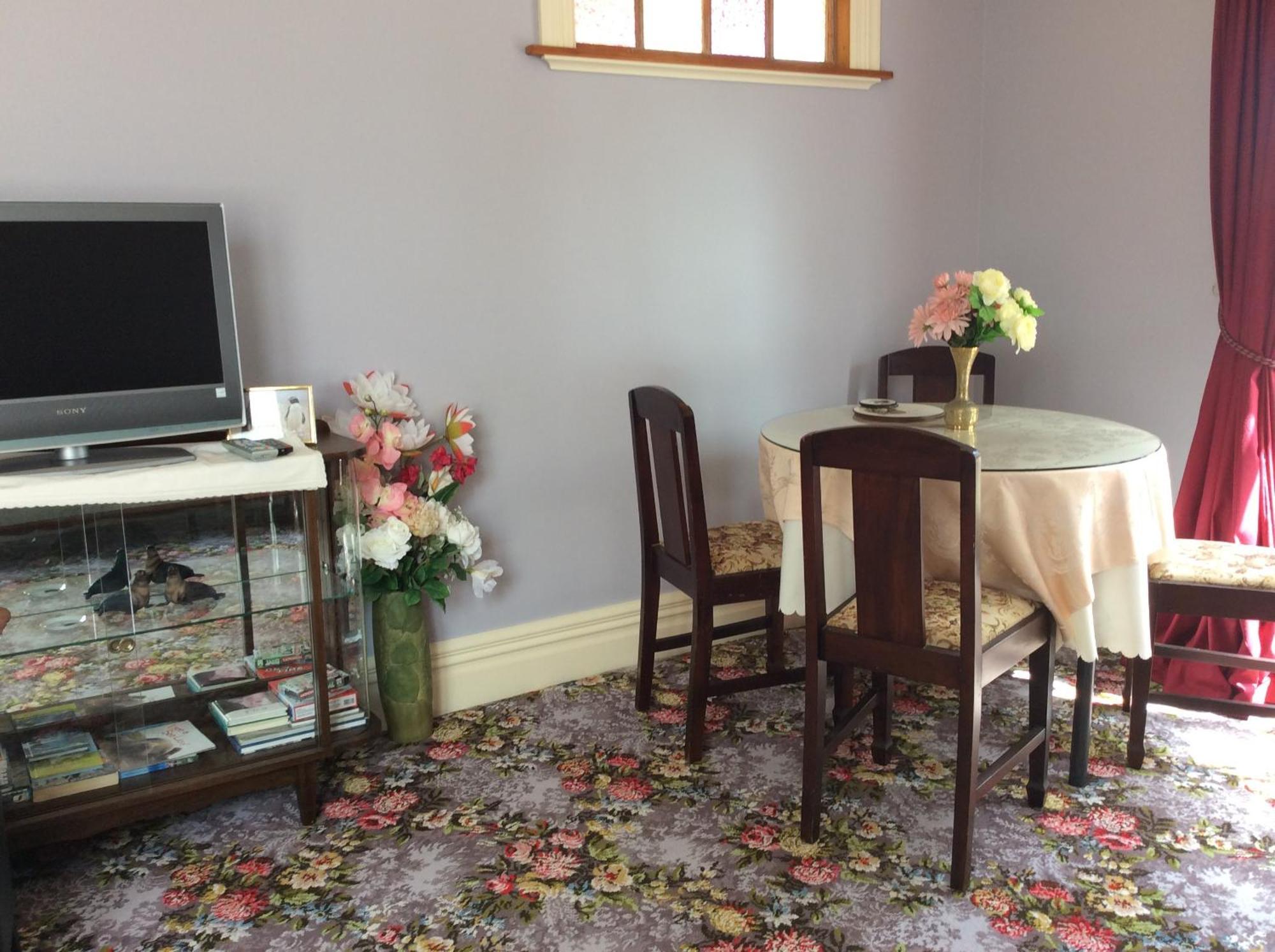 Owaka Catlins Retreat B & B מראה חיצוני תמונה